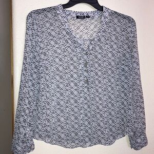 a.n.a Black and White Snake Patterned Lightweight Blouse‎